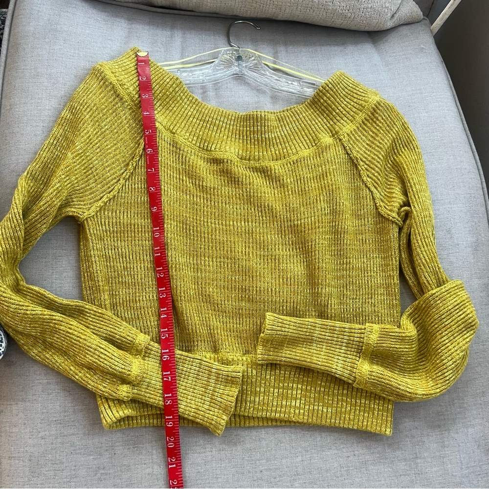 Free People Cropped Sweater - Picture 8 of 9